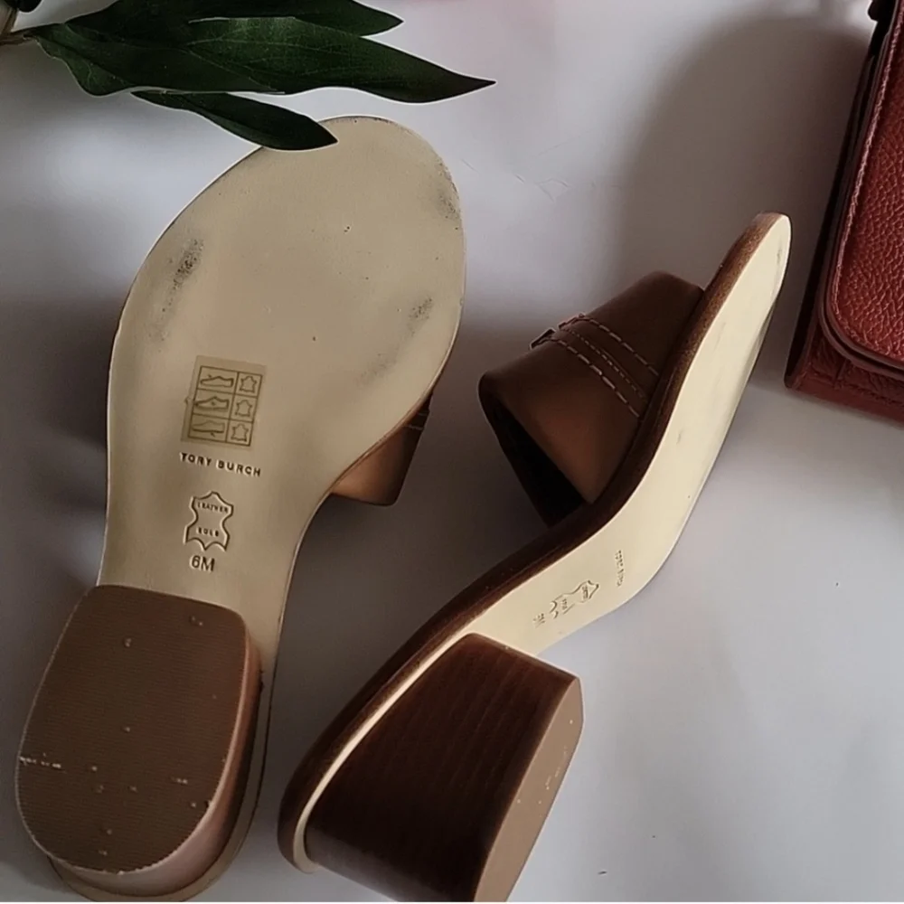 ⭐️Tory Burch womens Peep-toe Tan Slide Sandals with Gold Logo - Picture 4 of 16